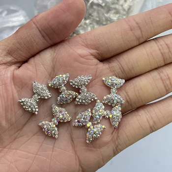 10Pcs Arcs/Fleurs Nail Art Charmes Mélange de Styles Strass Brillant Alliage de Luxe Gemmes de Diamant Décoration 3D Nail Pierres en Cristal*10-15