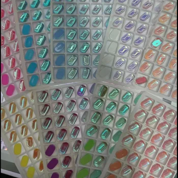 50pcs Coloré de Glace Transparente Aurora Nail Art Charmes de Cristal de dos plat en Gelée Oreiller Spécial de la Conception des Ongles Décorations Accessoires