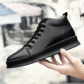 De haute qualité à tous les Hommes Noirs en cuir chaussures casual Augmentation de la Simple Noir Baskets Mode Respirant Sneakers Surélévation de chaussure