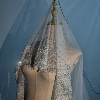 De luxe en perles paillettes voile de mariage romantique accessoires de 2023 nouvelle perle de la cathédrale de mariage de la mariée, dissimulé voile