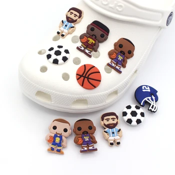 Le roman de Vente Unique Joueur de Basket-ball de Chaussures Charmes Accessoires PVC Joueur de Football Chaussure de Décoration ajustement croc jibz Enfant X-mas des Cadeaux