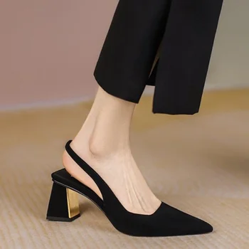 Les femmes de Pompes de Haut Talon Épais Sandales d'Été 2023 Nouvelle Partie Sexy des Pantoufles Dames Creux Ouvrez l'Orteil de Mariage à talons hauts Chaussures de Zapatos