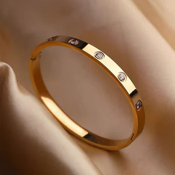 Placage à l'or Amant Bracelets & Bangles pour les Femmes Charmant Couple Zircone Bracelet 2023 Nouvelle Tendance des Bijoux de Luxe Cadeaux