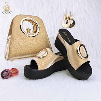 QSGFC Nouveau Mode d'Or Simple, Flash Surface Mate et Dames Sandales, Chaussures de Sac de Femmes Nigérianes Avec Plate-forme Imperméable à l'eau